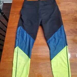 Womwns Fabletics Powerhold leggings large